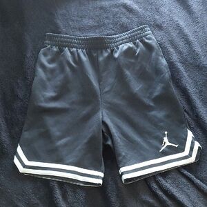 Jordan Black and white boys large Athletic Shorts